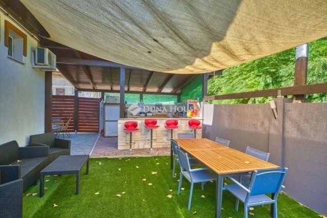 Eladó családi ház, Szigetbecsén 149.9 M Ft, 4 szobás