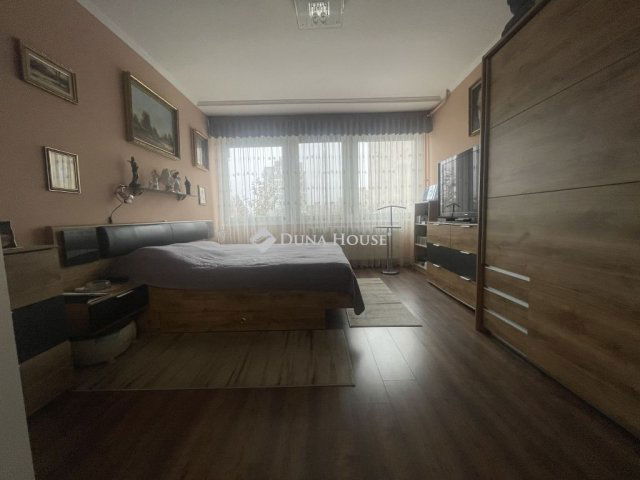 Eladó téglalakás, Kecskeméten 67 M Ft, 3 szobás