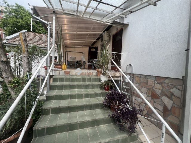 Eladó családi ház, Szegeden 125 M Ft, 4 szobás