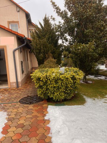 Kiadó iroda, Kistarcsán 140 E Ft / hó, 3 szobás