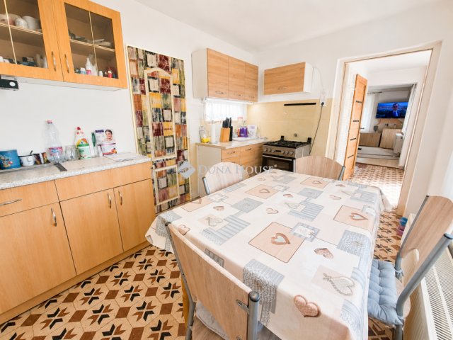 Eladó családi ház, Budapesten, XVIII. kerületben 95 M Ft
