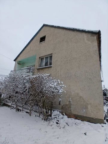 Eladó családi ház, Pannonhalmán 54.9 M Ft, 4 szobás