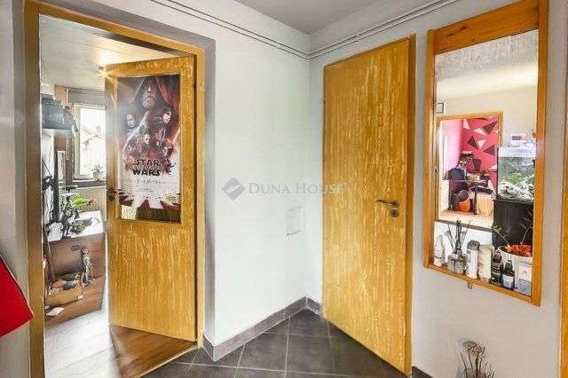 Eladó téglalakás, Fóton 78.2 M Ft, 4 szobás