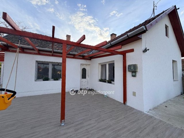 Eladó családi ház, Hajdúszoboszlón 43 M Ft, 2 szobás