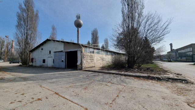Kiadó ipari ingatlan, Székesfehérvárott 557 E Ft / hó