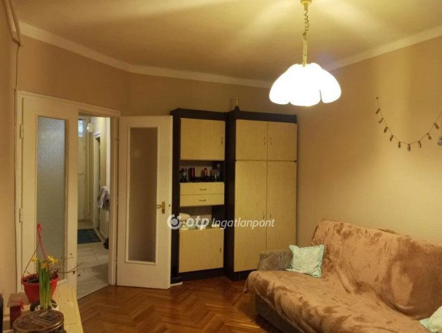 Eladó téglalakás, Egerben 45.9 M Ft, 2+1 szobás