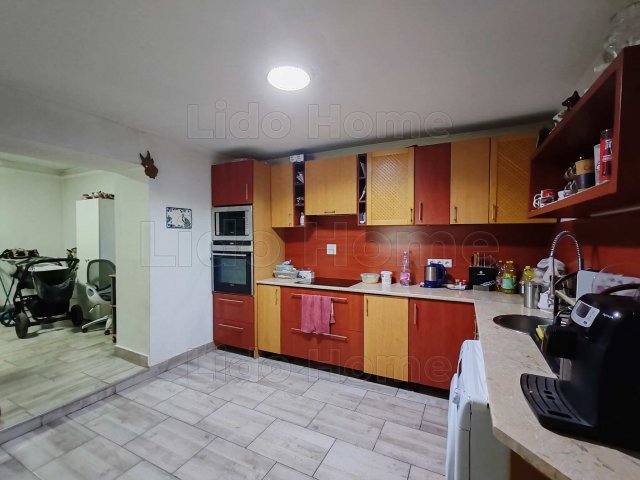 Eladó családi ház, Balatonújlakon 43 M Ft, 2+1 szobás