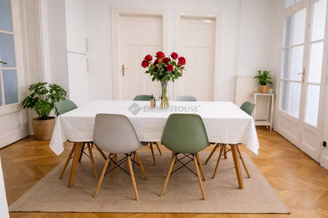 Eladó téglalakás, Budapesten, VIII. kerületben 144 M Ft