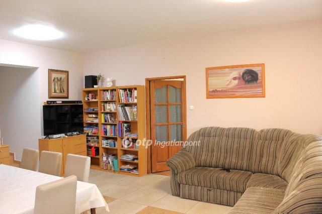 Eladó ikerház, Tárnokon 124 M Ft, 5 szobás