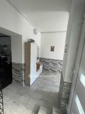 Eladó családi ház, Szihalmon 26 M Ft, 3 szobás