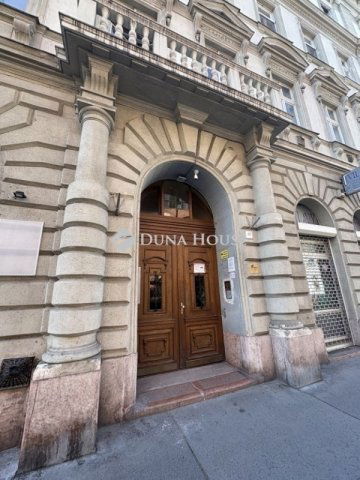 Eladó téglalakás, Budapesten, VII. kerületben 87.9 M Ft