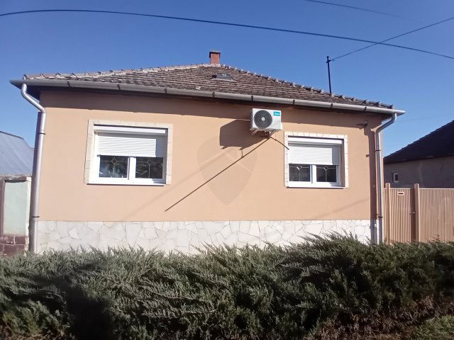 Eladó családi ház, Feldebrőn 24.9 M Ft, 2 szobás