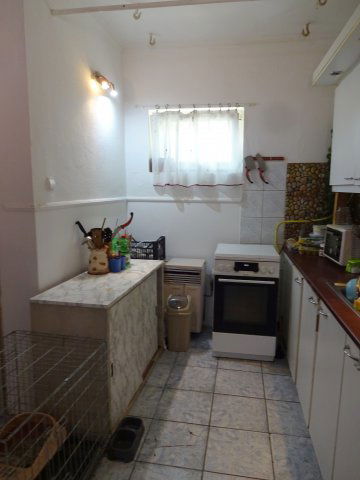 Eladó családi ház, Délegyházán 48 M Ft, 2 szobás