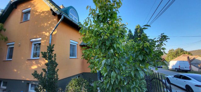 Eladó családi ház, Rádon 139.9 M Ft, 5 szobás