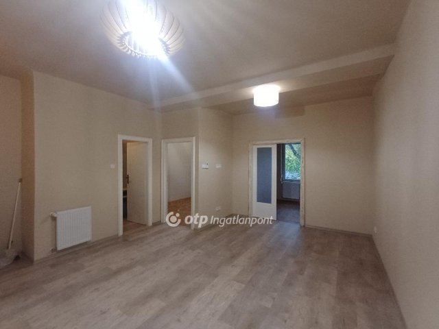 Eladó téglalakás, Budapesten, XX. kerületben 60.9 M Ft