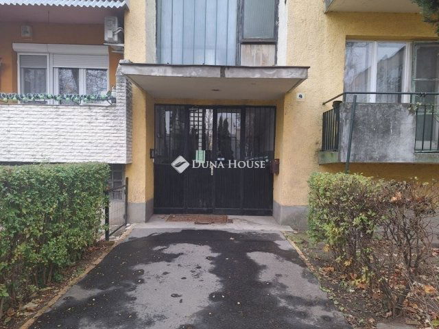 Eladó téglalakás, Budapesten, XXI. kerületben 63.85 M Ft