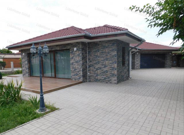 Kiadó családi ház, albérlet, Siófokon 250 E Ft / hó, 2 szobás