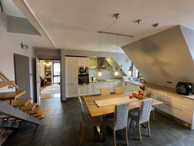 Eladó téglalakás, Budapesten, XIV. kerületben 159 M Ft, 6 szobás