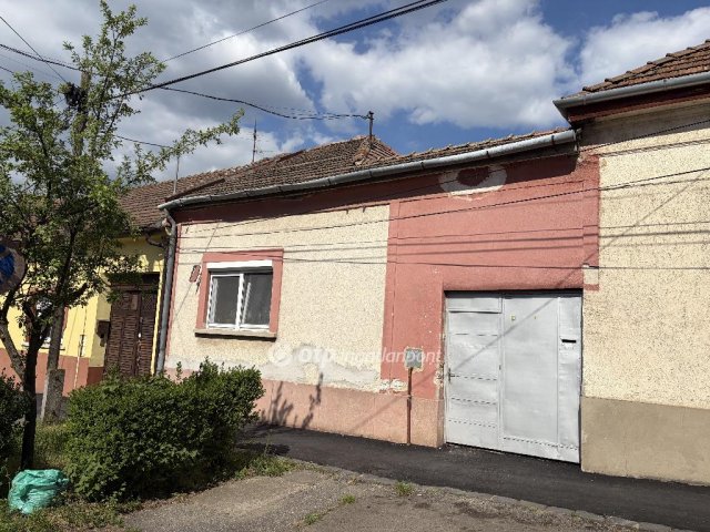 Eladó családi ház, Balassagyarmaton 38.69 M Ft, 3+1 szobás