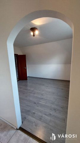 Eladó üzlethelyiség, Debrecenben 79.99 M Ft, 2 szobás