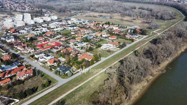Eladó családi ház, Győrött 299 M Ft, 5 szobás