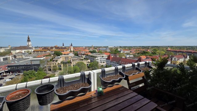 Eladó téglalakás, Kecskeméten 85 M Ft, 3 szobás