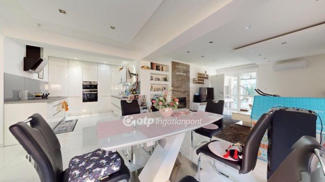 Eladó ikerház, Nyíregyházán 129 M Ft, 2+1 szobás