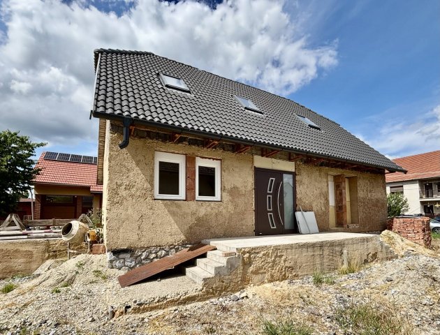 Eladó családi ház, Edelényben 34.4 M Ft, 5 szobás