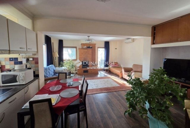 Eladó családi ház, Leányfaluban 159.9 M Ft, 3 szobás