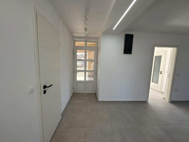 Eladó családi ház, Szabadbattyánban 79.6 M Ft, 4 szobás