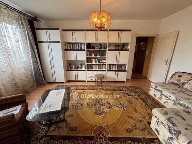Eladó panellakás, Miskolcon 27.99 M Ft, 1+2 szobás