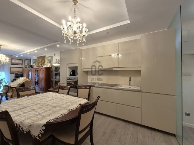 Eladó téglalakás, XIII. kerületben, Röppentyű utcában