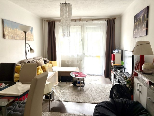 Eladó panellakás, Budapesten, XV. kerületben 71 M Ft, 2+1 szobás