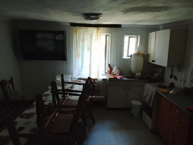 Eladó családi ház, Miskolcon 12 M Ft, 1 szobás