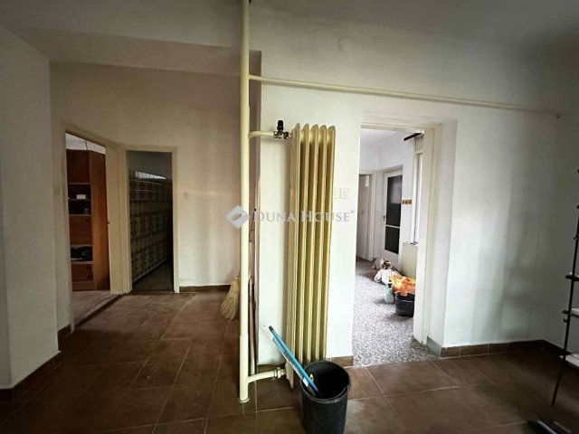 Eladó családi ház, Iregszemcsén 37 M Ft, 6 szobás