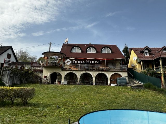 Eladó családi ház, Harkányban 140 M Ft, 4 szobás