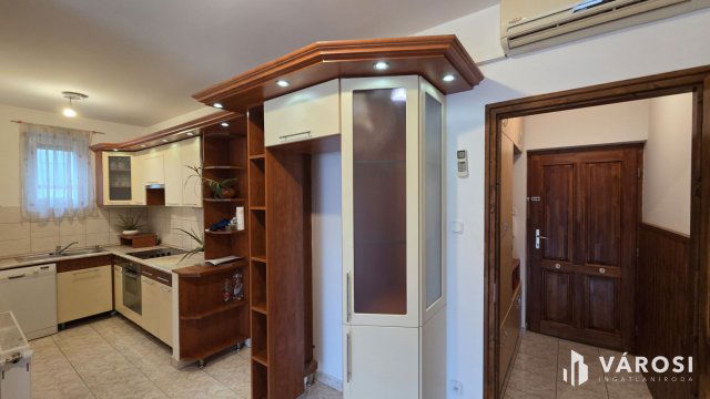 Eladó téglalakás, Debrecenben 61 M Ft, 2 szobás