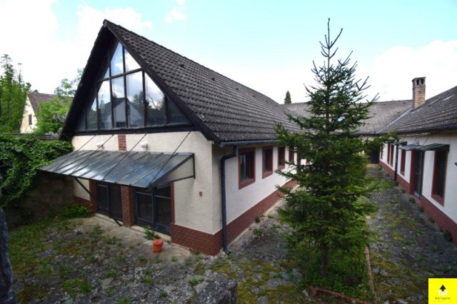 Eladó családi ház, Cákon 99 M Ft, 5 szobás