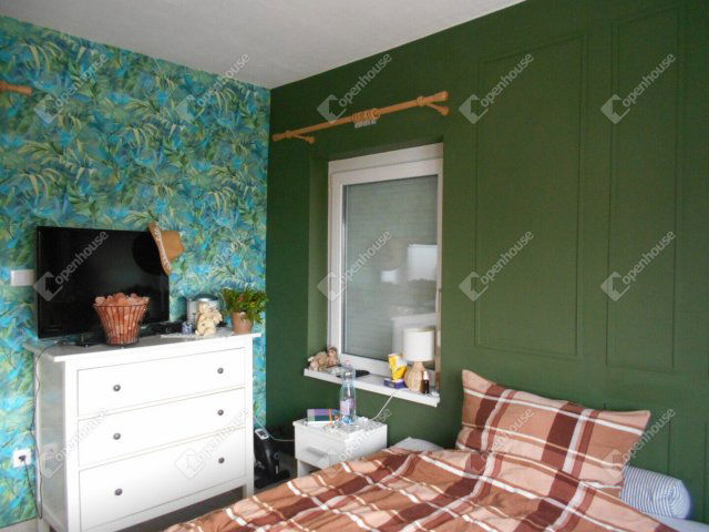 Eladó családi ház, Keszthelyen 79.9 M Ft, 2+3 szobás