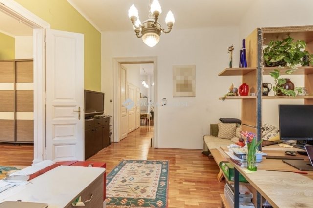 Eladó téglalakás, Budapesten, VII. kerületben 92.9 M Ft