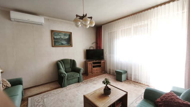 Eladó családi ház, Debrecenben 129.9 M Ft, 6 szobás