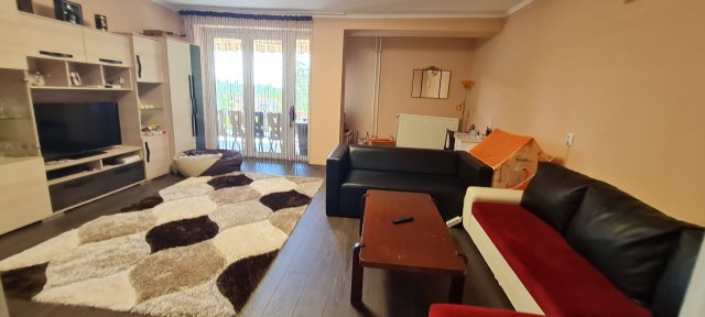 Eladó családi ház, Dunaújvárosban 74.9 M Ft, 5+2 szobás
