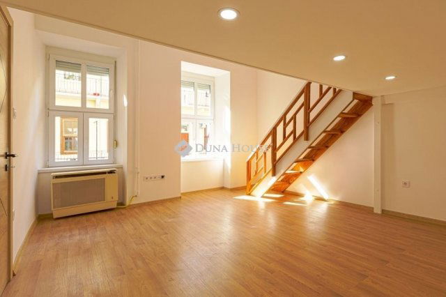 Eladó téglalakás, Budapesten, IX. kerületben 65.9 M Ft, 1 szobás