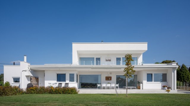 Eladó családi ház, Nagyrécsén 240 M Ft, 5 szobás