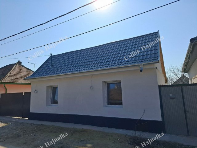 Eladó családi ház, Szolnokon 32.9 M Ft, 2 szobás