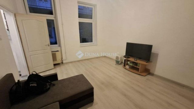 Eladó téglalakás, Budapesten, VII. kerületben 60 M Ft, 1 szobás