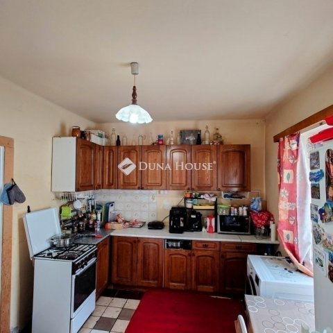 Eladó családi ház, Gödön 57.3 M Ft, 3 szobás