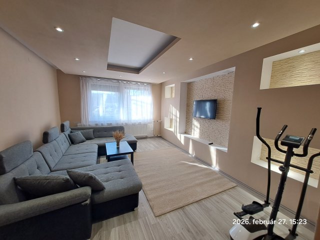 Eladó panellakás, Budapesten, XXI. kerületben, Dunadűlő úton