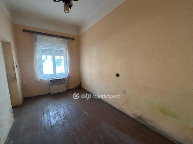 Eladó családi ház, Kocséren 17.9 M Ft, 1+2 szobás