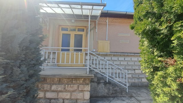 Eladó családi ház, Gyulán 49.9 M Ft, 3+1 szobás